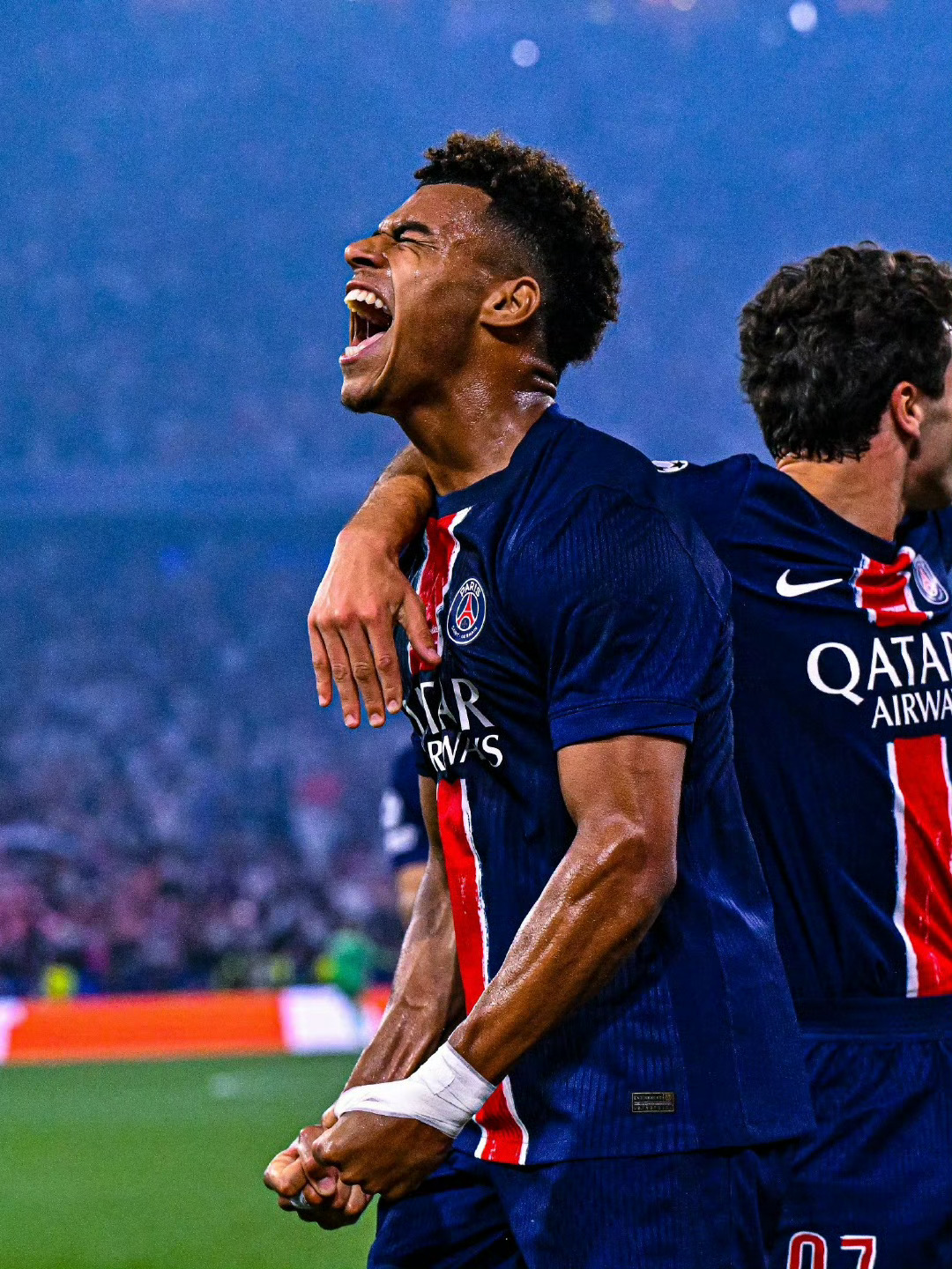 开云中国-巴黎圣日耳曼今晚门线救险风云突变里昂转会期队长鼓劲,比利亚雷亚尔转会期遗憾出局都惊呆了